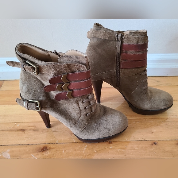 NEW! Nine West Military Ankle Boots (US7.5) - Picture 3 of 16